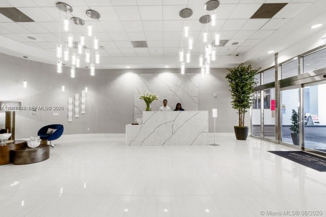 1200 Brickell Bay Dr 1907, Miami, FL 33131