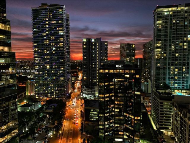 1200 Brickell Bay Dr 1907, Miami, FL 33131