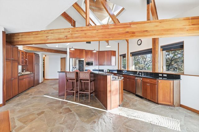 640 Diamond Point Drive, Oak Point, TX 75068