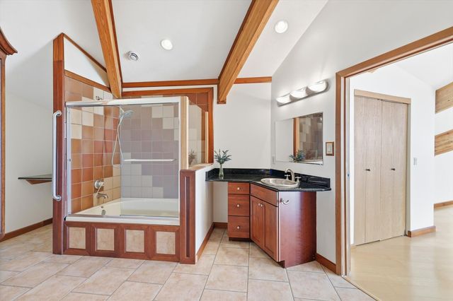 640 Diamond Point Drive, Oak Point, TX 75068