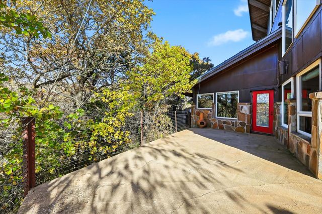 640 Diamond Point Drive, Oak Point, TX 75068