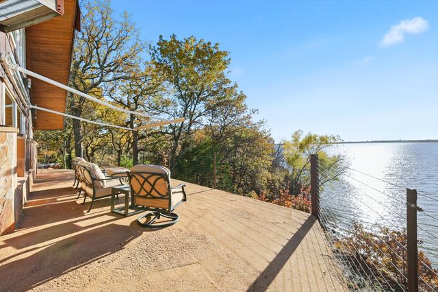 640 Diamond Point Drive, Oak Point, TX 75068