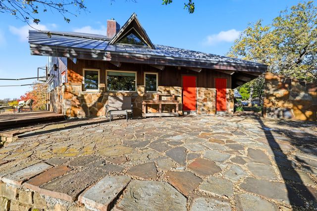 640 Diamond Point Drive, Oak Point, TX 75068