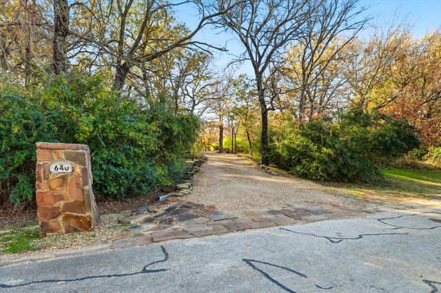 640 Diamond Point Drive, Oak Point, TX 75068