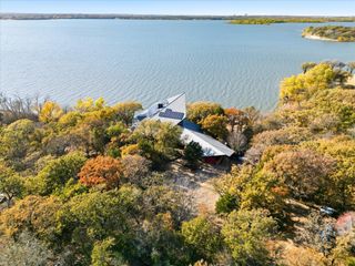 640 Diamond Point Drive, Oak Point, TX 75068