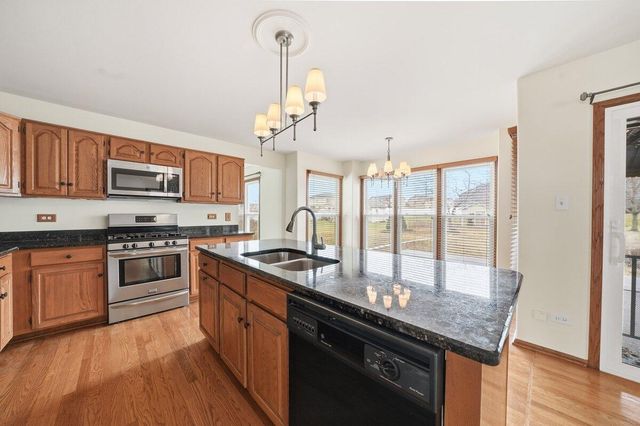 2697 W 85th Avenue, Merrillville, IN 46410