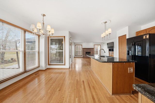 2697 W 85th Avenue, Merrillville, IN 46410