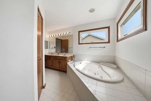 2697 W 85th Avenue, Merrillville, IN 46410