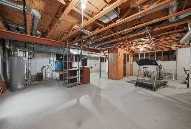 2697 W 85th Avenue, Merrillville, IN 46410