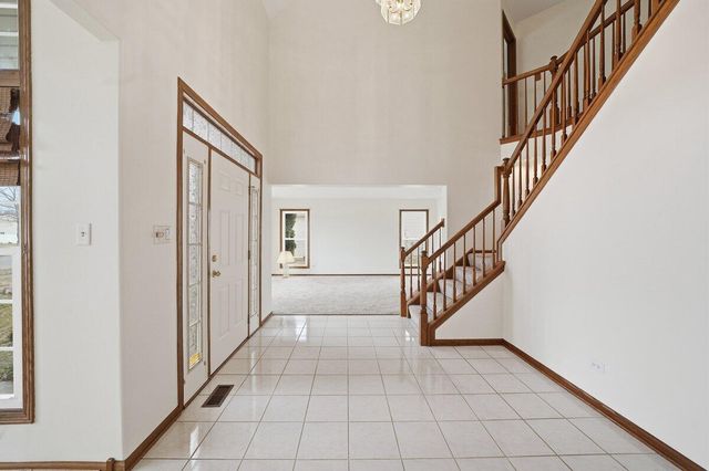 2697 W 85th Avenue, Merrillville, IN 46410