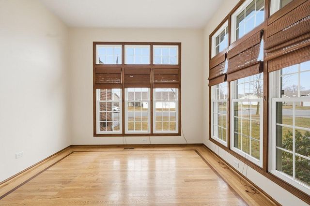 2697 W 85th Avenue, Merrillville, IN 46410