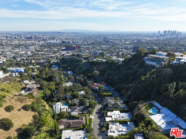 1455 Rising Glen, Los Angeles, CA 90069
