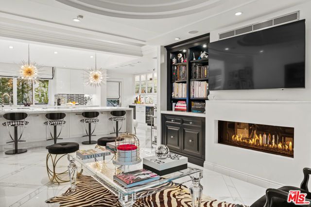1455 Rising Glen, Los Angeles, CA 90069
