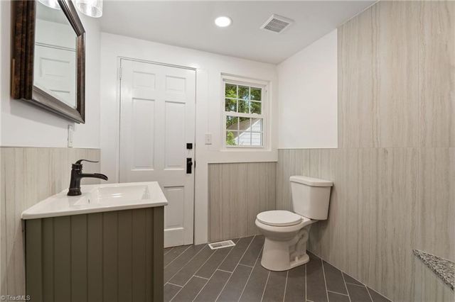 1007 Rotary Drive, High Point, NC 27262