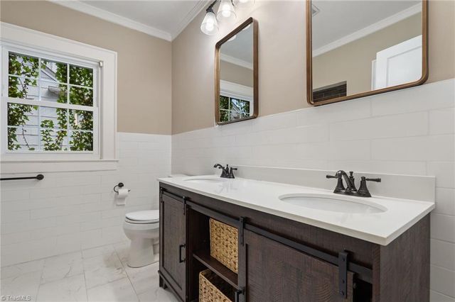 1007 Rotary Drive, High Point, NC 27262