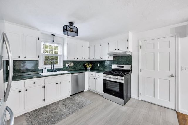 110 White Rock Rd, Yarmouth, MA 02675