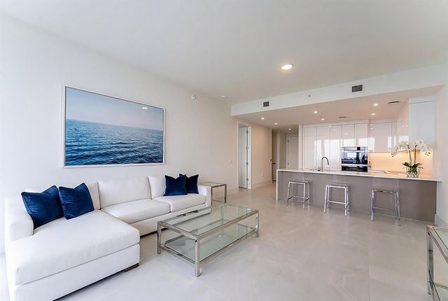220 Lake Shore Drive 1011, Lake Park, FL 33403