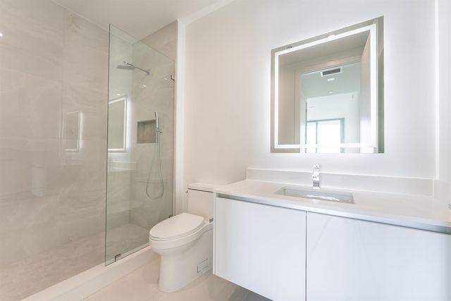 220 Lake Shore Drive 1011, Lake Park, FL 33403
