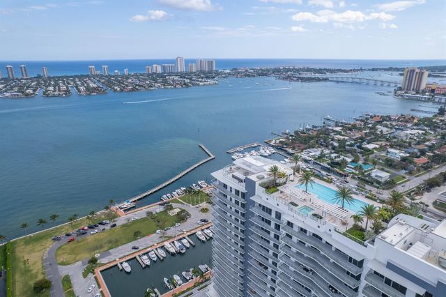 220 Lake Shore Drive 1011, Lake Park, FL 33403