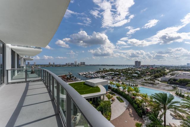 220 Lake Shore Drive 1011, Lake Park, FL 33403