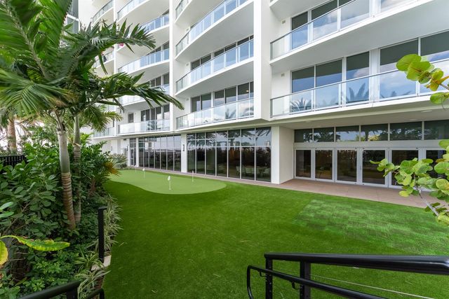 220 Lake Shore Drive 1011, Lake Park, FL 33403