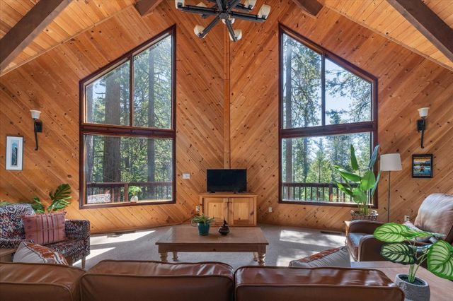 1539 Pebble Beach Way, Arnold, CA 95223