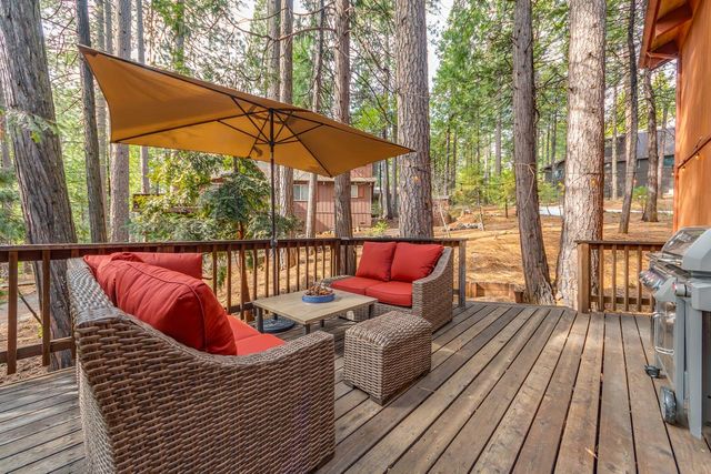 1539 Pebble Beach Way, Arnold, CA 95223