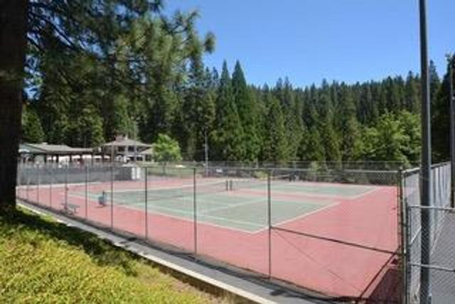 1539 Pebble Beach Way, Arnold, CA 95223