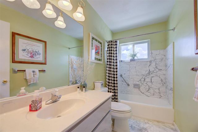 1815 N Surf Road 403, Hollywood, FL 33019