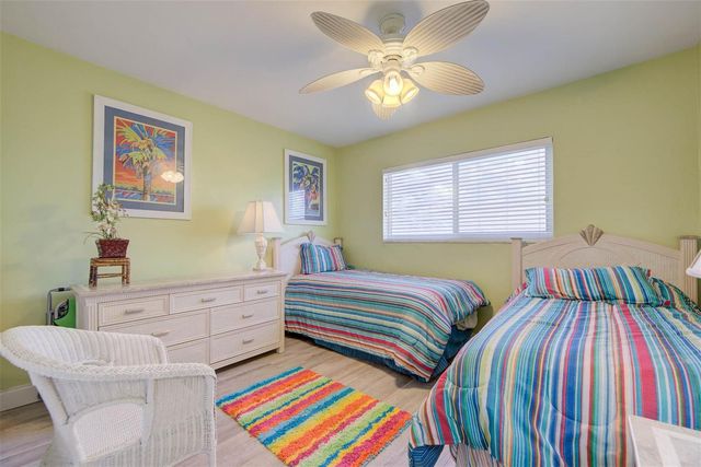 1815 N Surf Road 403, Hollywood, FL 33019