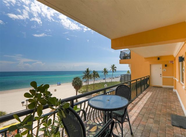 1815 N Surf Road 403, Hollywood, FL 33019