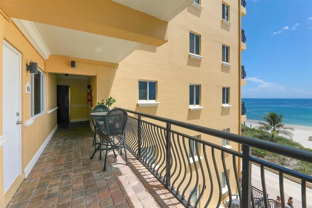 1815 N Surf Road 403, Hollywood, FL 33019