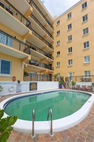 1815 N Surf Road 403, Hollywood, FL 33019
