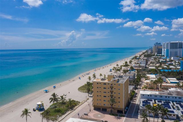 1815 N Surf Road 403, Hollywood, FL 33019