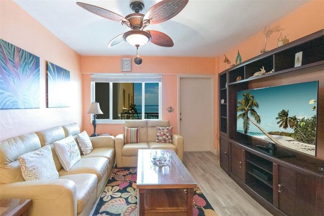 1815 N Surf Road 403, Hollywood, FL 33019