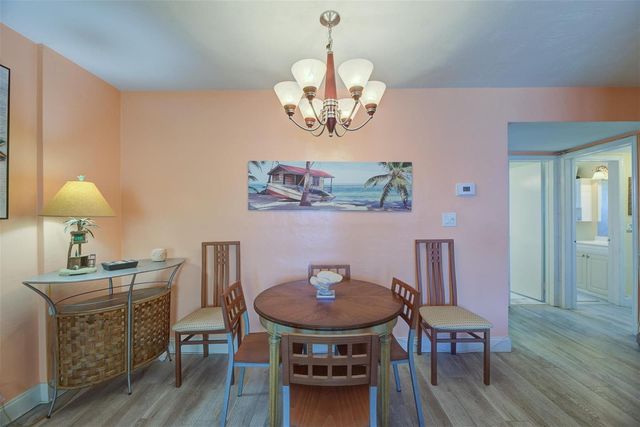 1815 N Surf Road 403, Hollywood, FL 33019