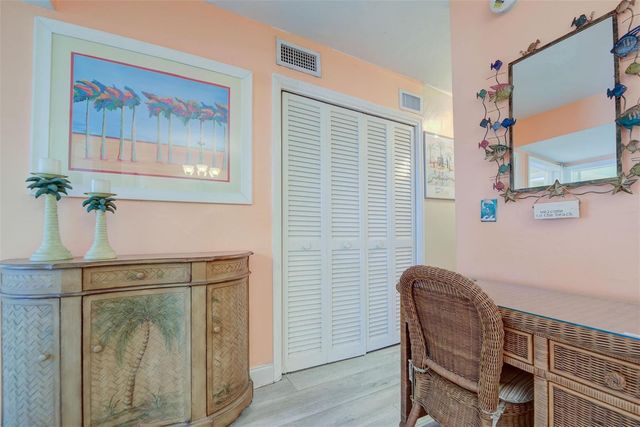 1815 N Surf Road 403, Hollywood, FL 33019