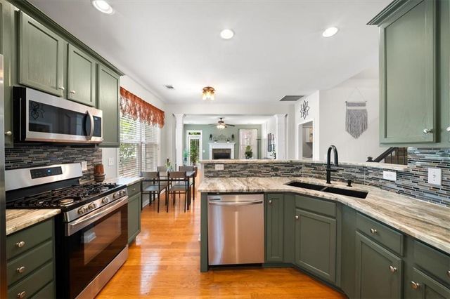 3 Creekside Way, Newnan, GA 30265
