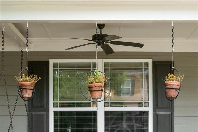 3 Creekside Way, Newnan, GA 30265