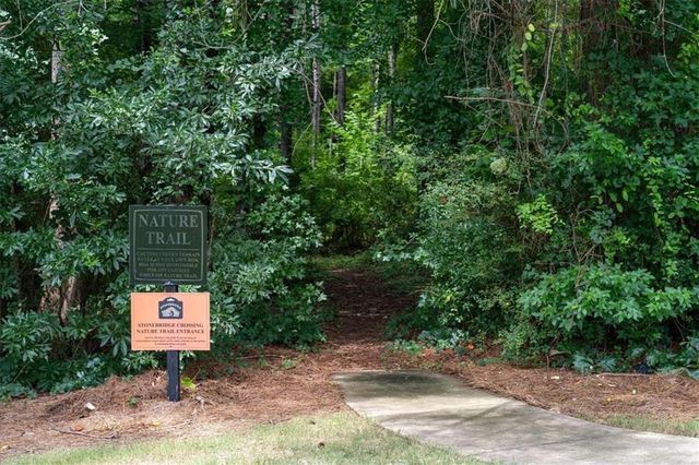3 Creekside Way, Newnan, GA 30265