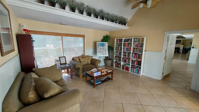 455 ALT 19 S 123, Palm Harbor, FL 34683