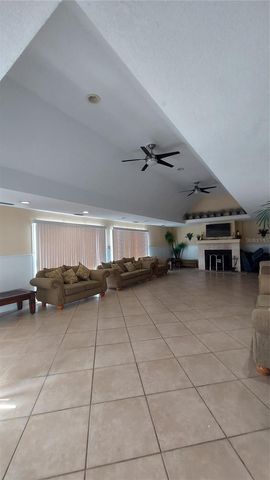 455 ALT 19 S 123, Palm Harbor, FL 34683