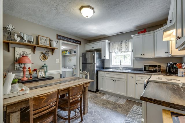 1115 Miller Rd, Lewisburg, TN 37091