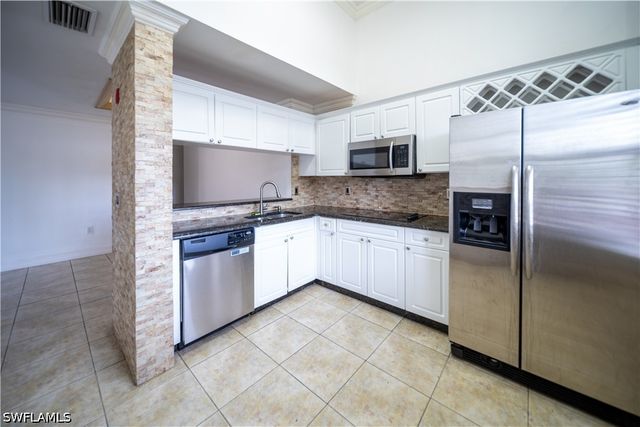 3407 Winkler AVE 304, Fort Myers, FL 33916