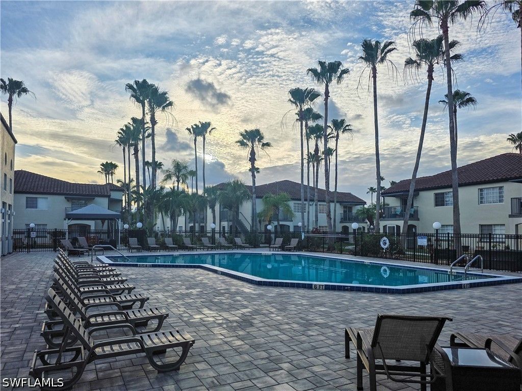 3407 Winkler AVE 304, Fort Myers, FL 33916