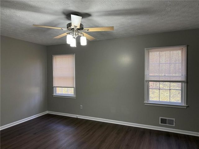 818 BRADFORD Court, Lilburn, GA 30047
