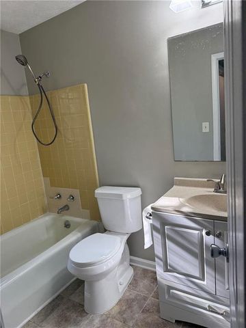 818 BRADFORD Court, Lilburn, GA 30047