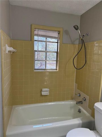 818 BRADFORD Court, Lilburn, GA 30047