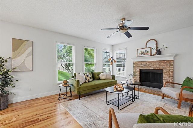 1424 Devonshire County Drive, Wentzville, MO 63385