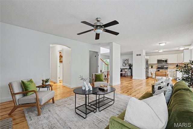 1424 Devonshire County Drive, Wentzville, MO 63385
